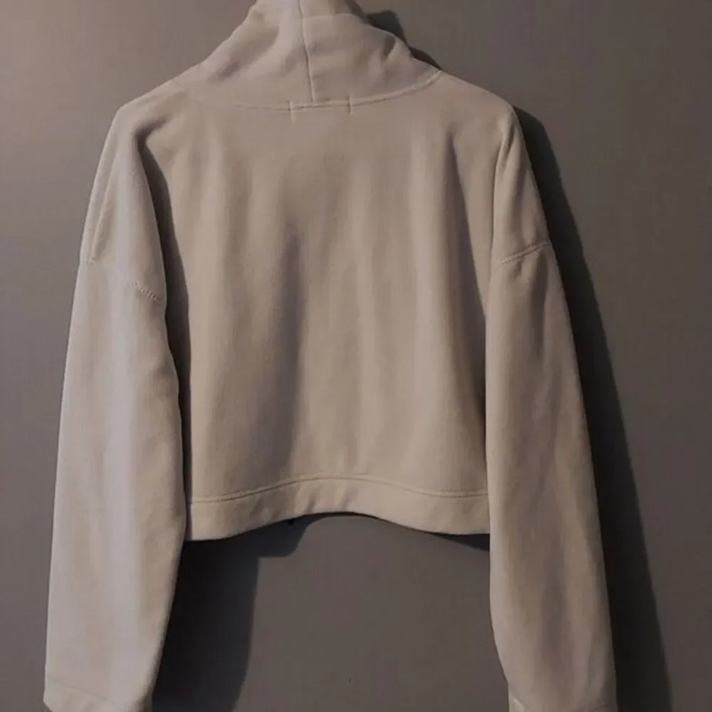 Mono B Women's‎ Size Large Cropped Loose Neck Cream & Black Stripped Pullover